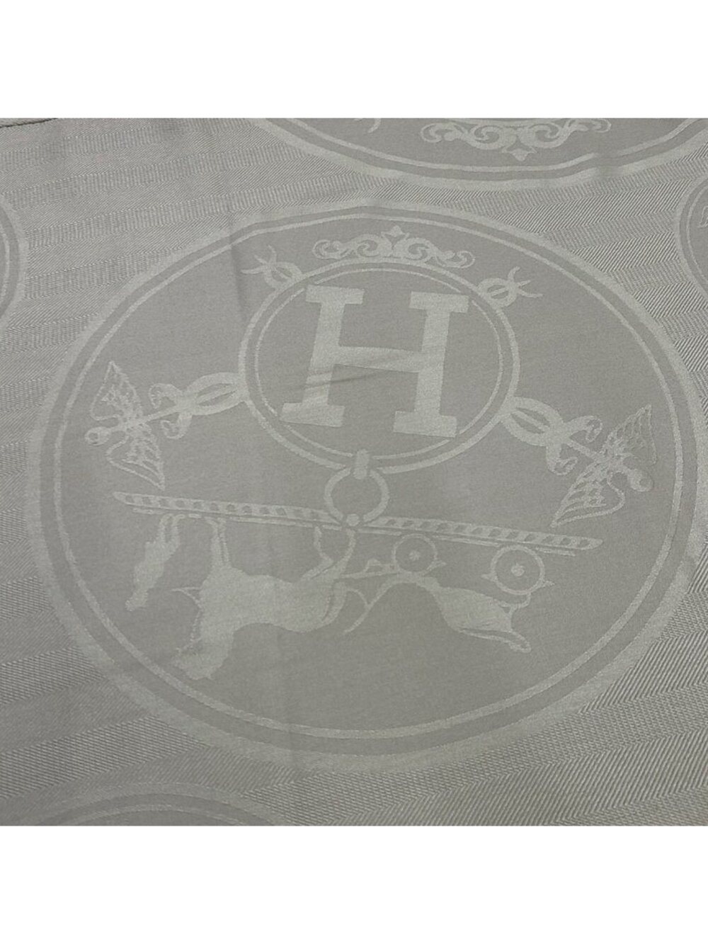 Hermes Shawl Gray Cashmere Silk Scarf - Picture 4 of 5